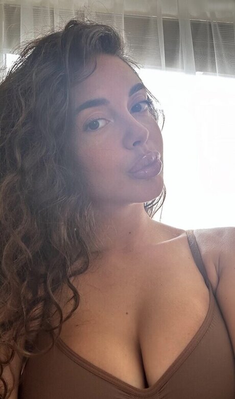 Lya Aylin