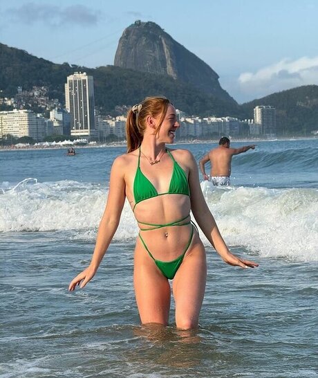 Molly Carlson