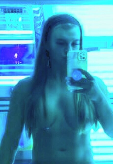 Nahá fotka uniklých OnlyFans od Sarah Slavotinek