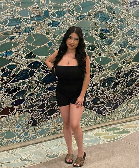 Foto di nudo di fuga di OnlyFans di Ashleyarambulaa