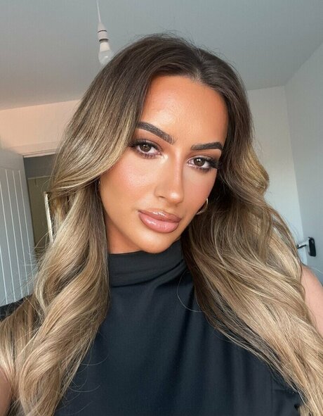 Naken lekkede OnlyFans-bilde av Ashleigh Bae