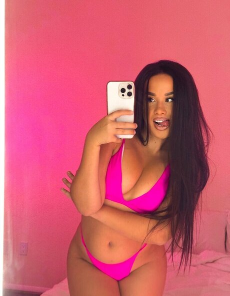 Naken läckt OnlyFans-bild av La Elvira