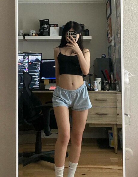 Naken lekkede OnlyFans-bilde av Kasumii