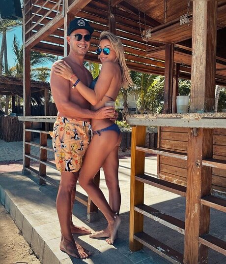 Naken läckt OnlyFans-bild av Annacarina Woitschack
