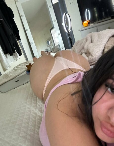 Naken lekkede OnlyFans-bilde av Parlayprincesa