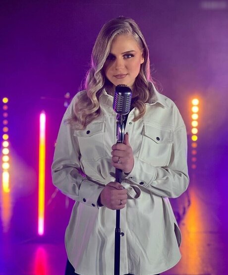 Naakte gelekte OnlyFans-foto van Wollnys