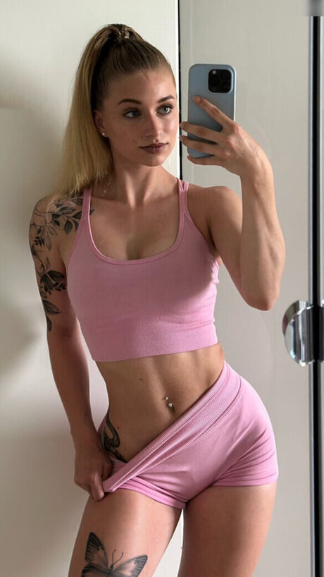 Xhelenax2  Helena