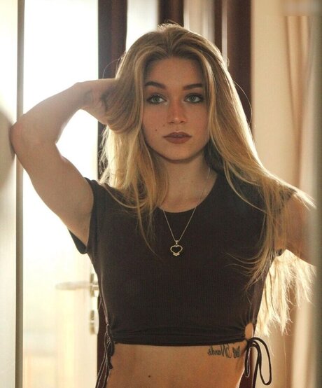 Xhelenax2  Helena