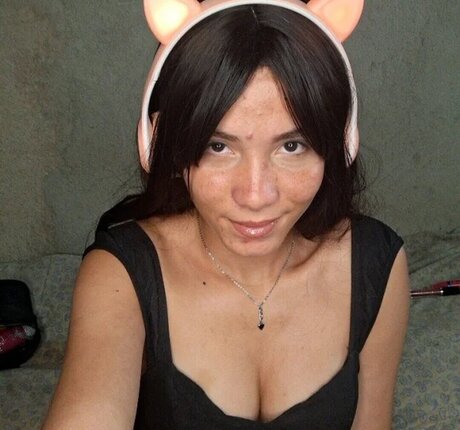 Naken lekkede OnlyFans-bilde av Helenholtz