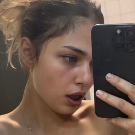 Alasti lekkinud OnlyFans-i pilt Elsa Weienbach