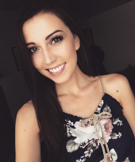 Nahá fotka uniklých OnlyFans od Rainingbliss