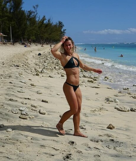 Naken lekkede OnlyFans-bilde av Louise Czurka
