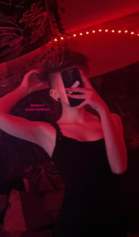 Naken lekkede OnlyFans-bilde av Rottensatanas