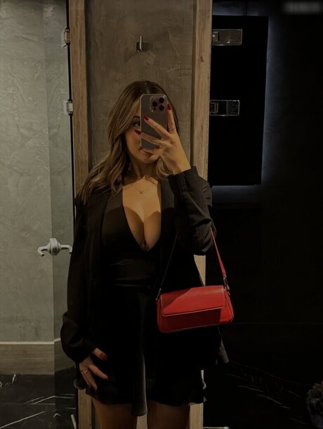 Leonaankj