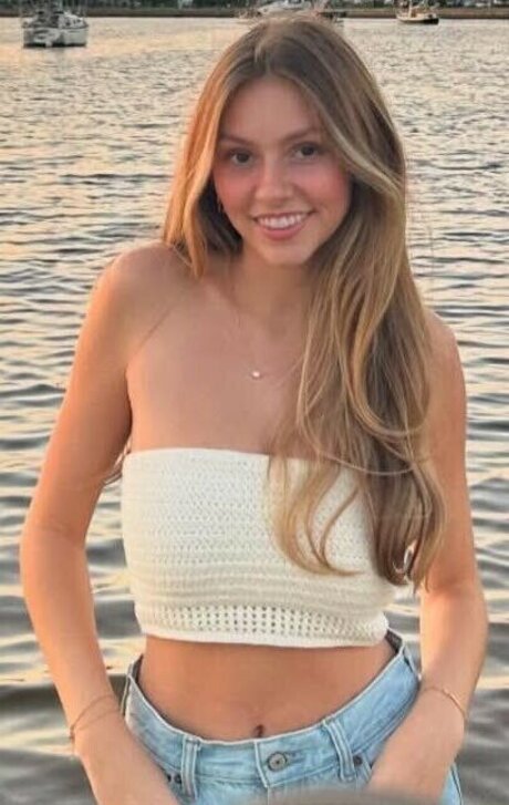 Mia Steele