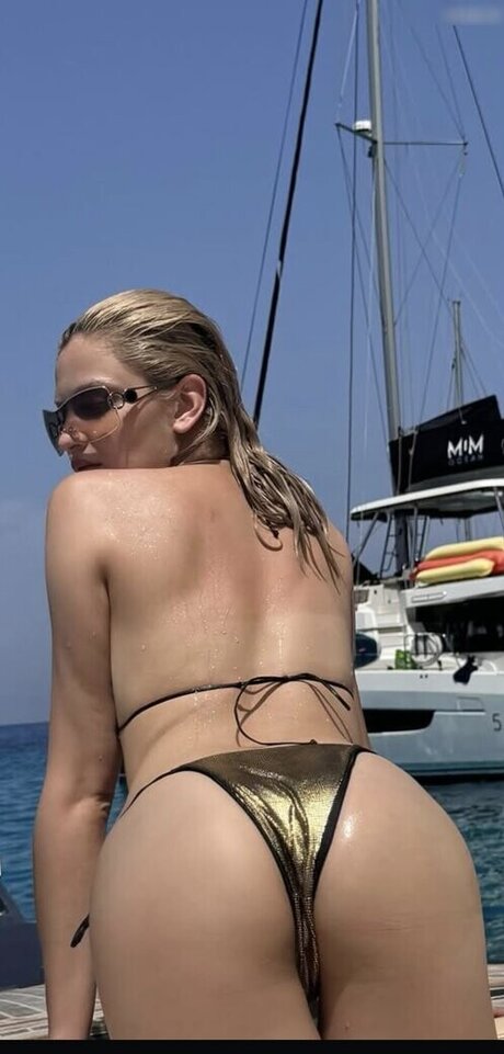 Naken läckt OnlyFans-bild av Anastasia Borisova