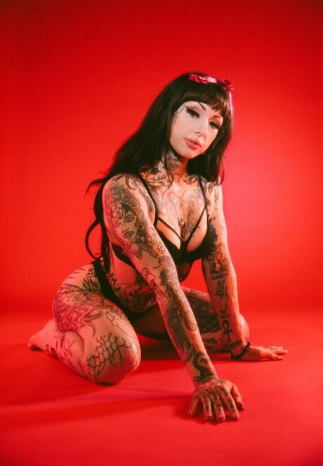 Naken läckt OnlyFans-bild av Yourlilangeldoll