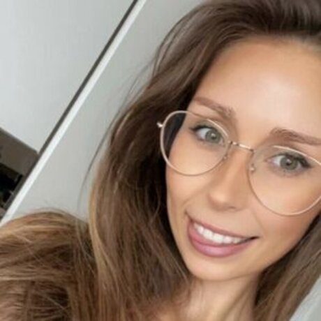 Naken läckt OnlyFans-bild av Eloise Head