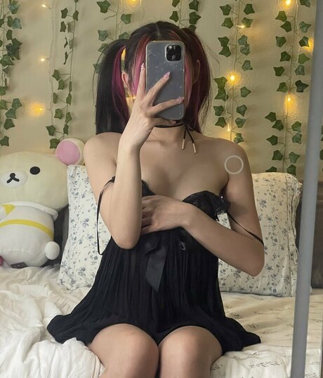 Foto di nudo di fuga di OnlyFans di Illumimathelie