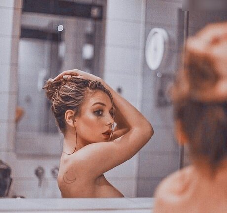 Ester Expósito