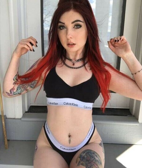 Lizzi Blake