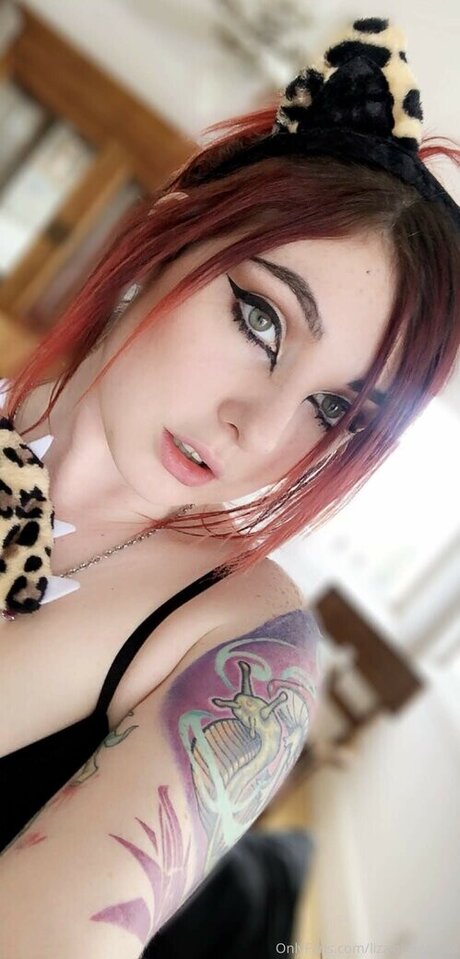 Lizzi Blake