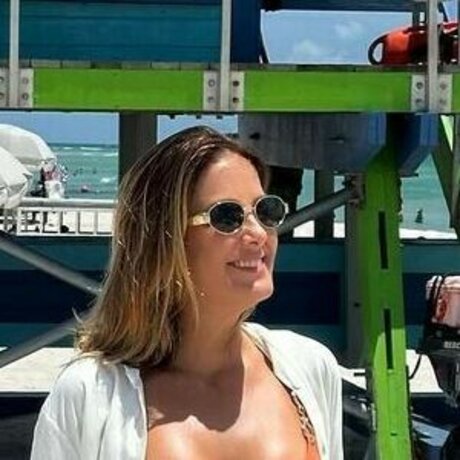 Nahá fotka uniklých OnlyFans od Ticiane Pinheiro