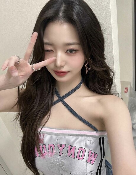 Jang Won-young