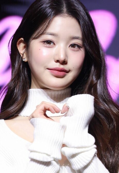 Jang Wonyoung
