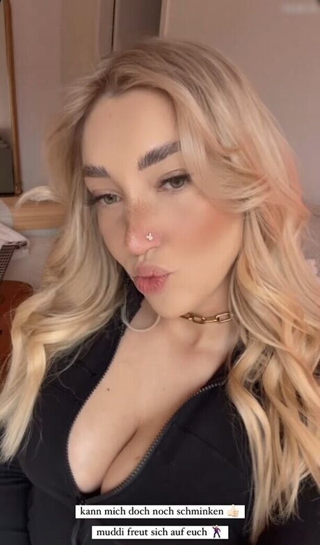 Naken lekkede OnlyFans-bilde av Starletnova