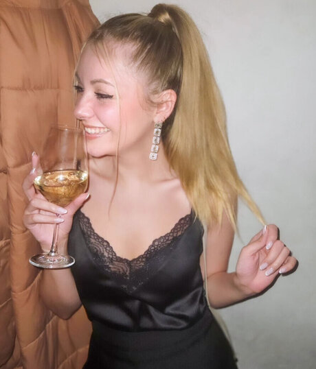 Sarah Milkowski OnlyFans 유출 누드 사진