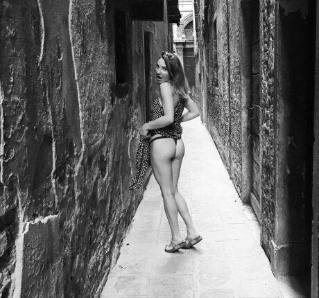 Upskirt  Candids