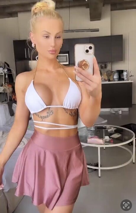 Giulie Hope Santana