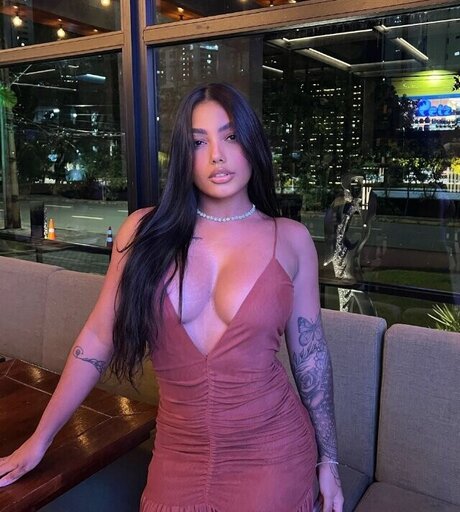 Thayna Telles