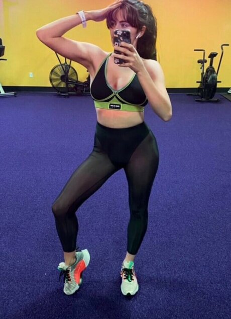 Naken lekkede OnlyFans-bilde av Felicia Thornsbury