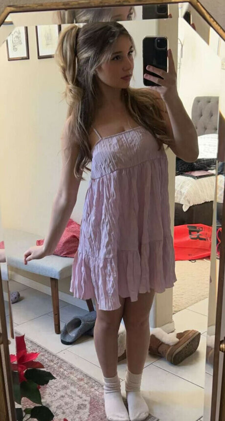 Nacktes geleaktes OnlyFans-Foto von Sara Dobrik