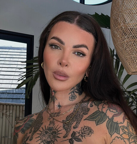 Stefaniexlee