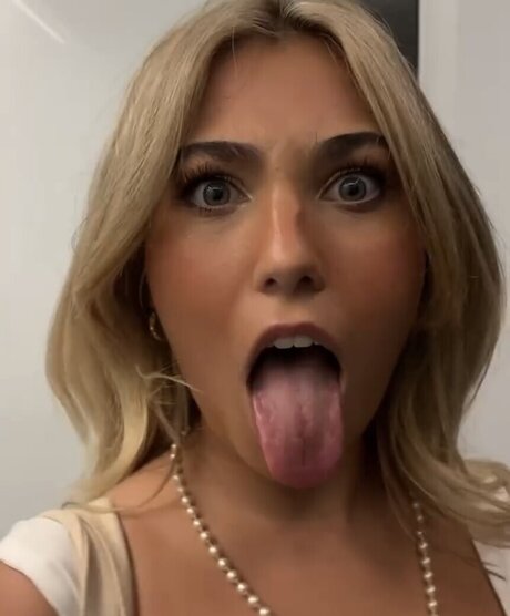 Rosie Mcclelland OnlyFans泄露裸照
