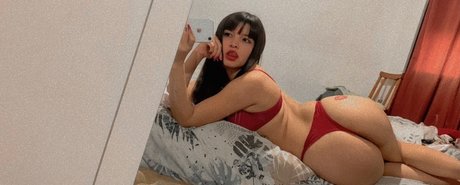 Nahá fotka uniklých OnlyFans od Your Favorite Latina 