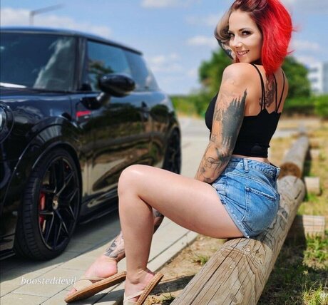 Nina Devil