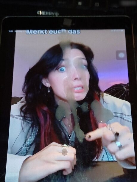 Cum Tributes