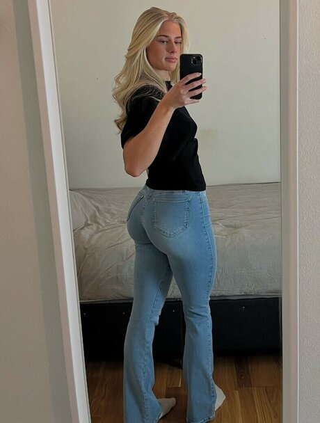 Ellie Maack