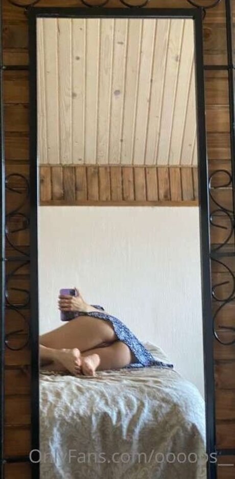 Eva_oopsy