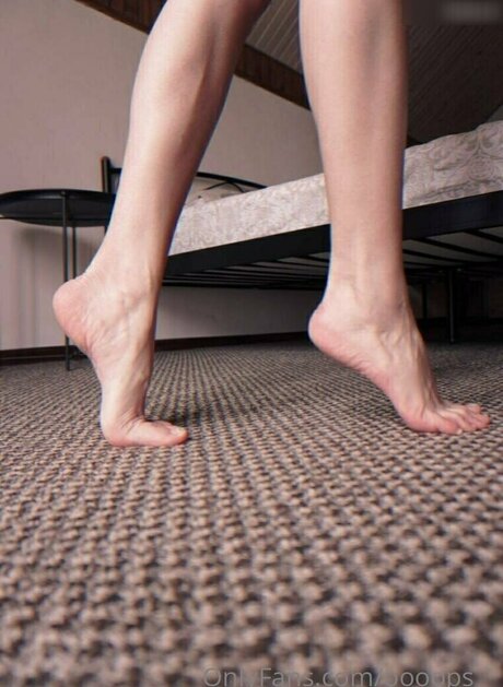 Eva_oopsy
