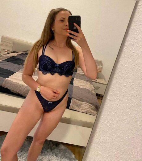 Foto di nudo di fuga di OnlyFans di Lennaaars