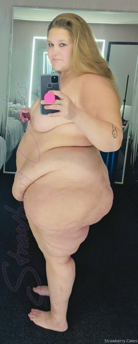 Nacktes geleaktes OnlyFans-Foto von Strawberrycakes