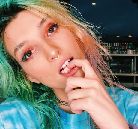 Dani Thorne