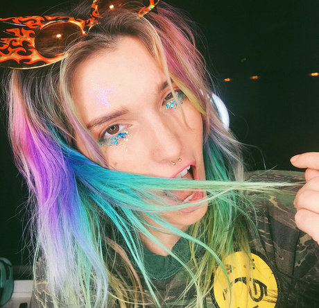 Dani Thorne