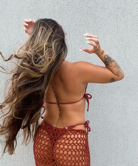 Alaston vuotanut OnlyFans-kuva Amy Reis