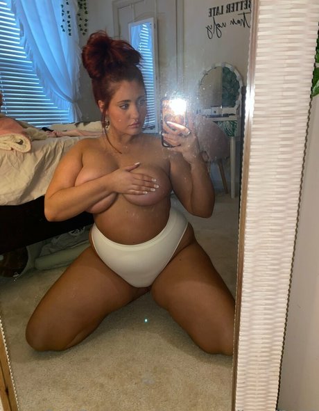 Thatoneredhead0153